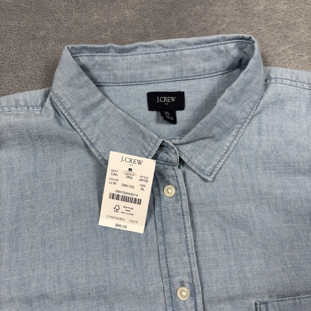 J.Crew Chambray Shirt in Signature Fit Lovers Lane Wash Long Sleeve XL NWT - Picture 2 of 7